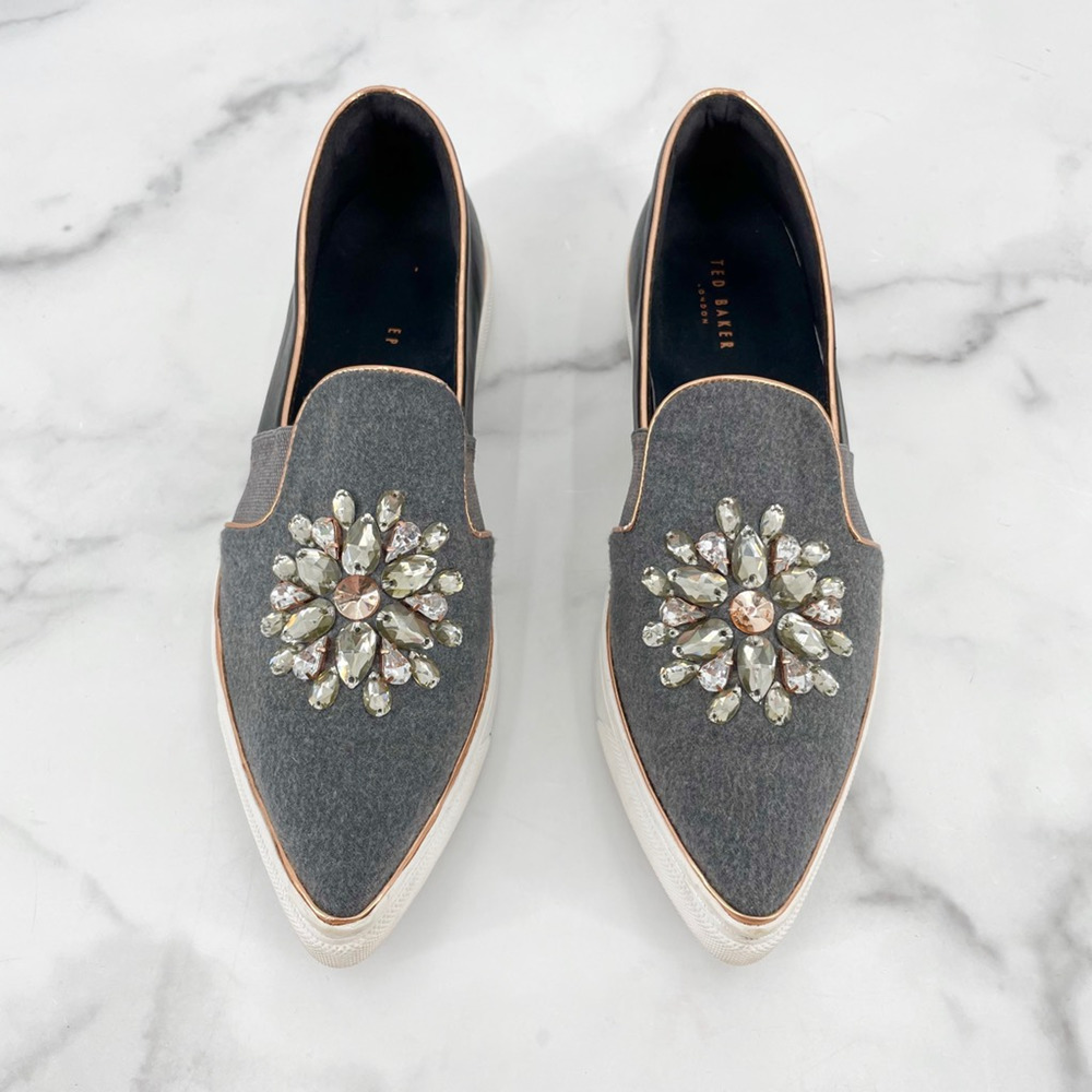 Ted Baker Womens Loafer Flat Shoes Gray White Rhinestone Pointed Toe 7.5 EUR 38 - Picture 3 of 12